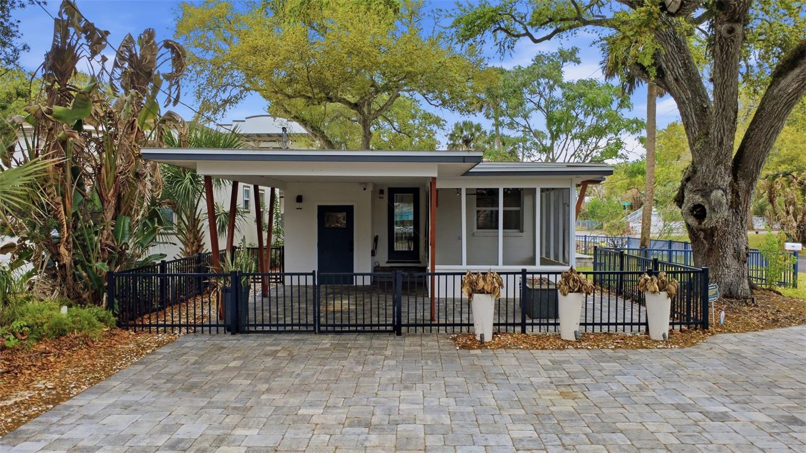 Image 5 of 32 For 306 Pine Street