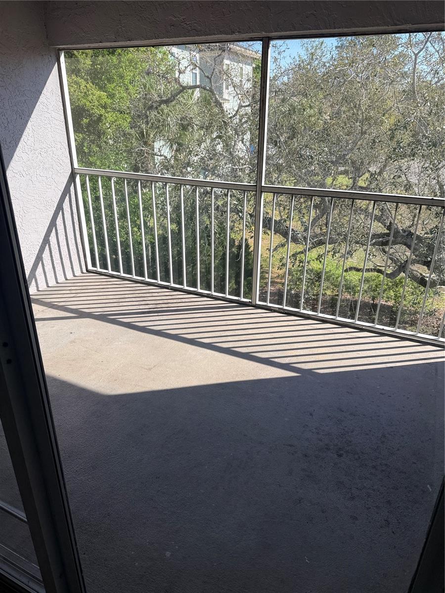 Image 14 of 18 For 4308 Clubside Drive 4308