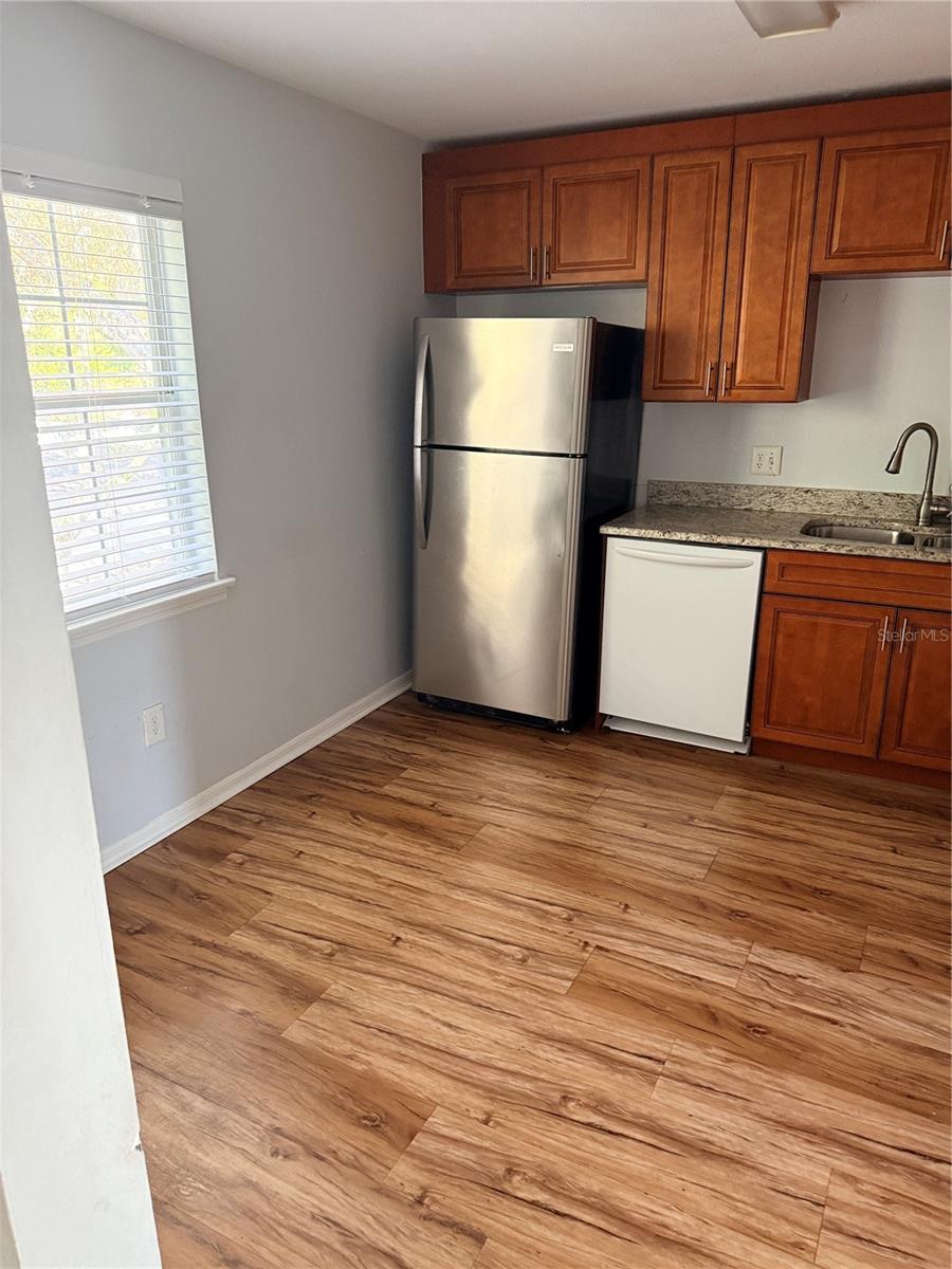 Image 9 of 18 For 4308 Clubside Drive 4308