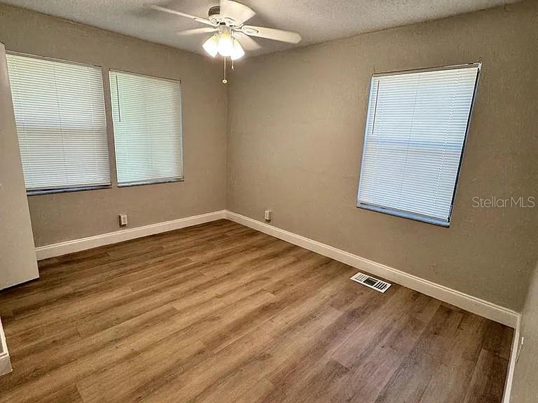 Image 8 of 12 For 601 Vera Street