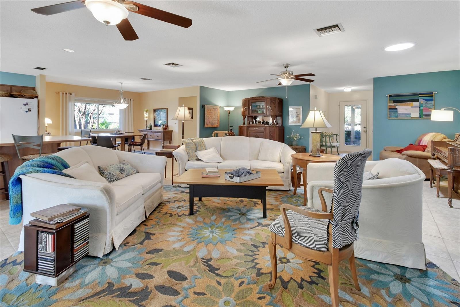 Image 5 of 38 For 890 Lancaster Road