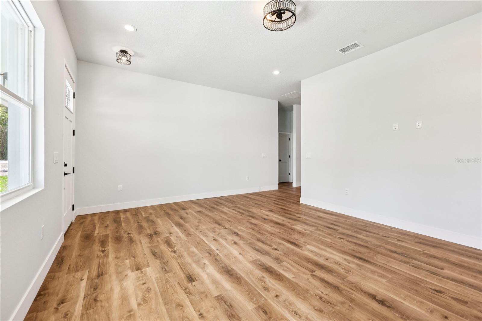 Image 34 of 42 For 351 Mitnik Drive