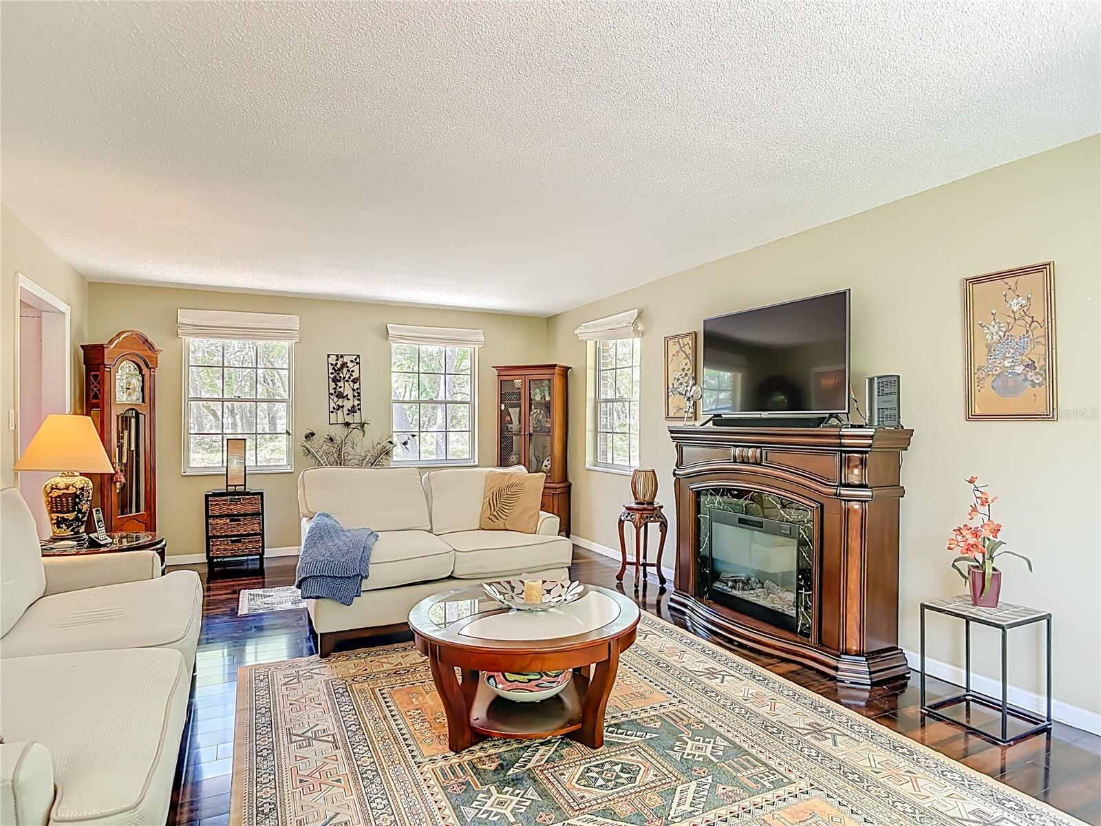 Image 10 of 51 For 4525 Audubon Avenue