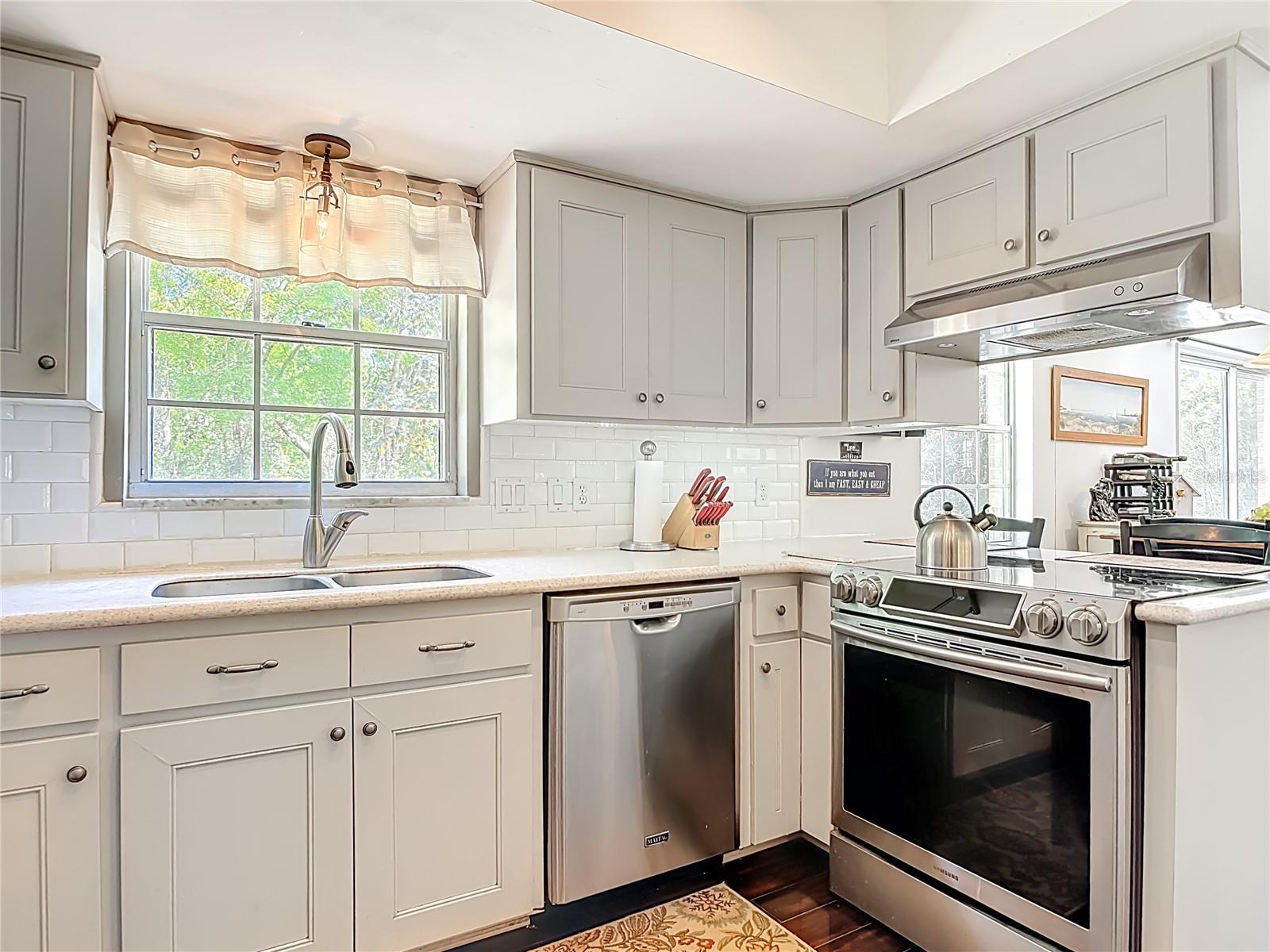 Image 14 of 51 For 4525 Audubon Avenue