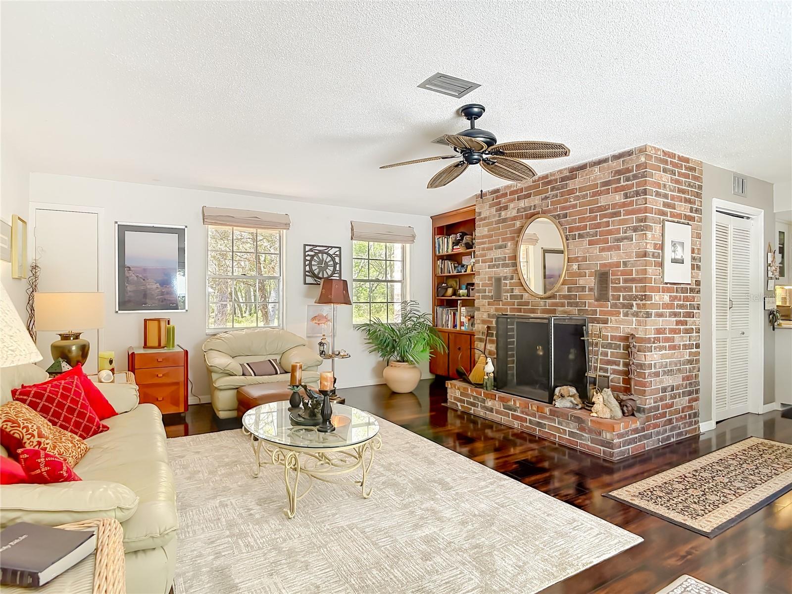 Image 23 of 51 For 4525 Audubon Avenue