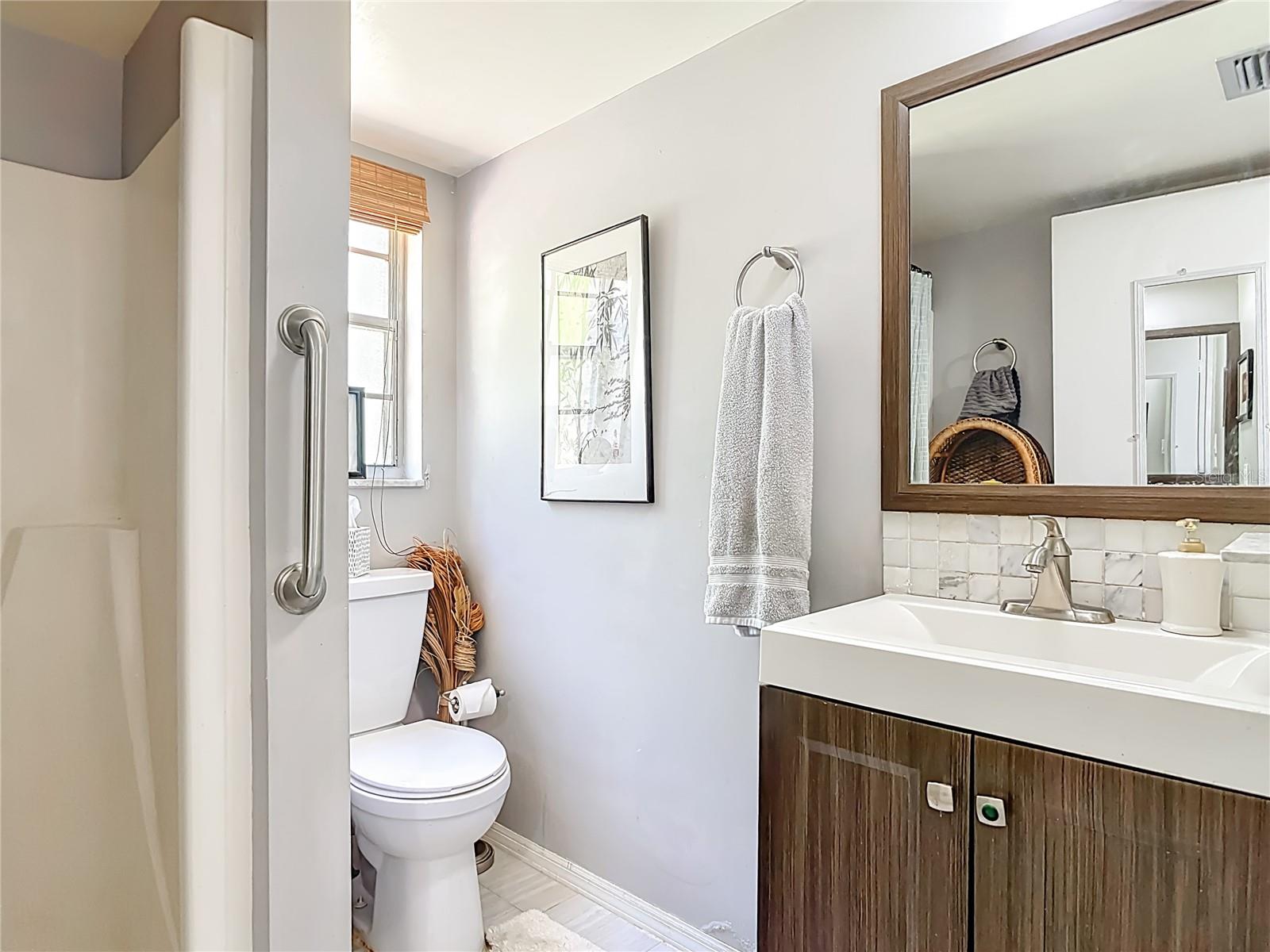 Image 32 of 51 For 4525 Audubon Avenue