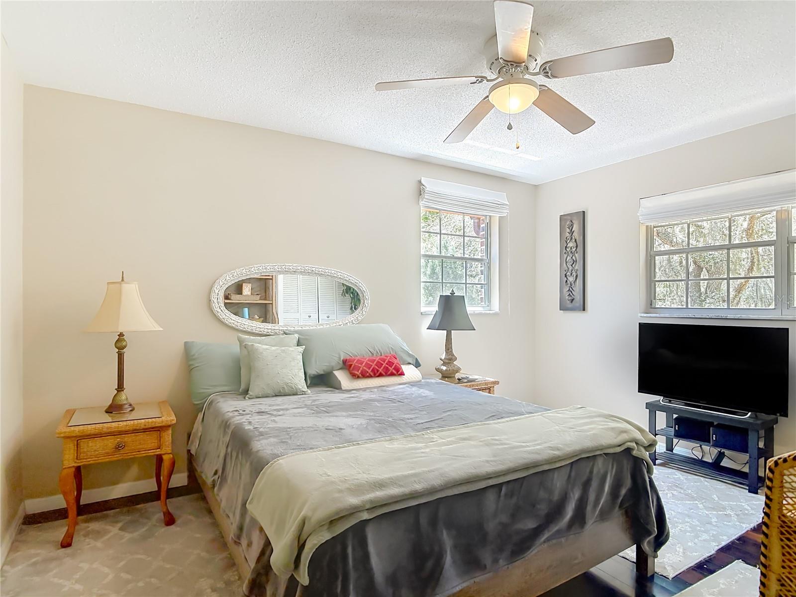 Image 33 of 51 For 4525 Audubon Avenue