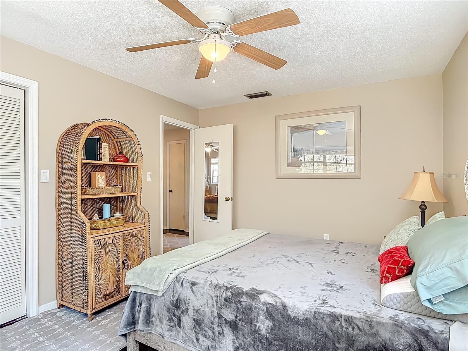 Image 35 of 51 For 4525 Audubon Avenue