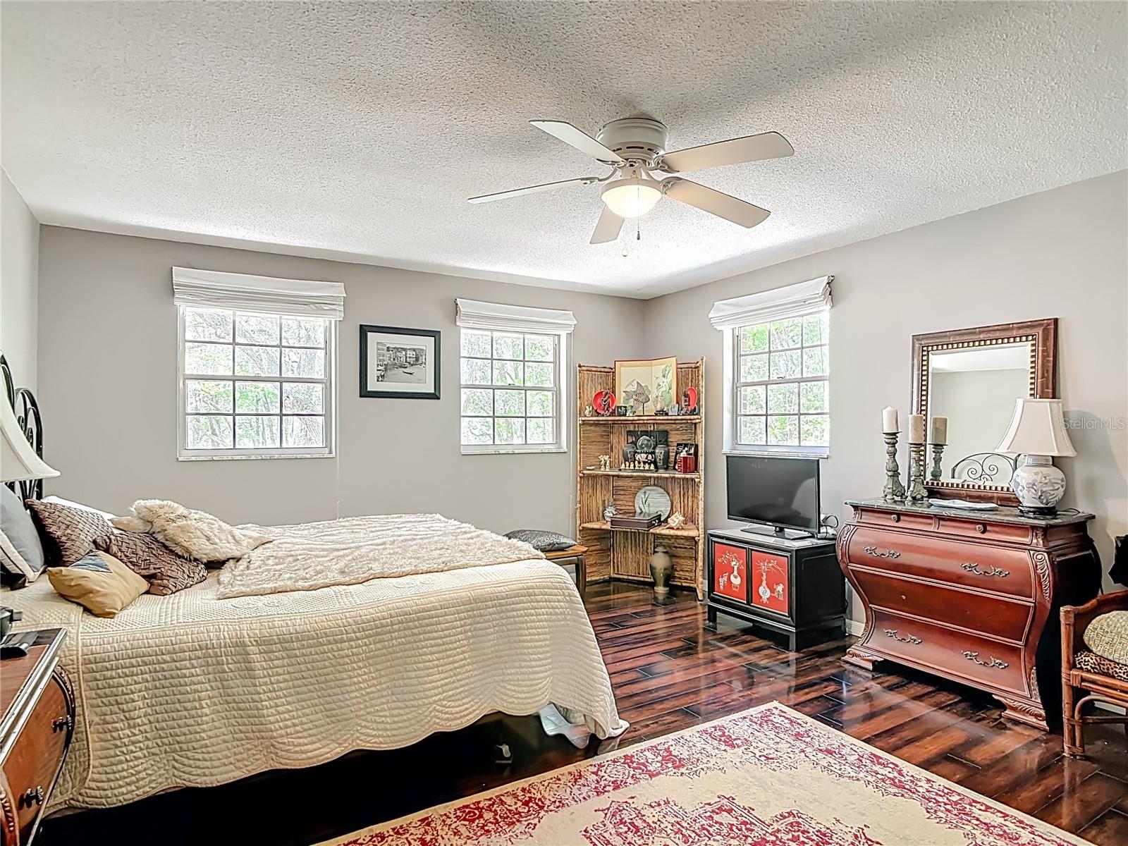 Image 37 of 51 For 4525 Audubon Avenue