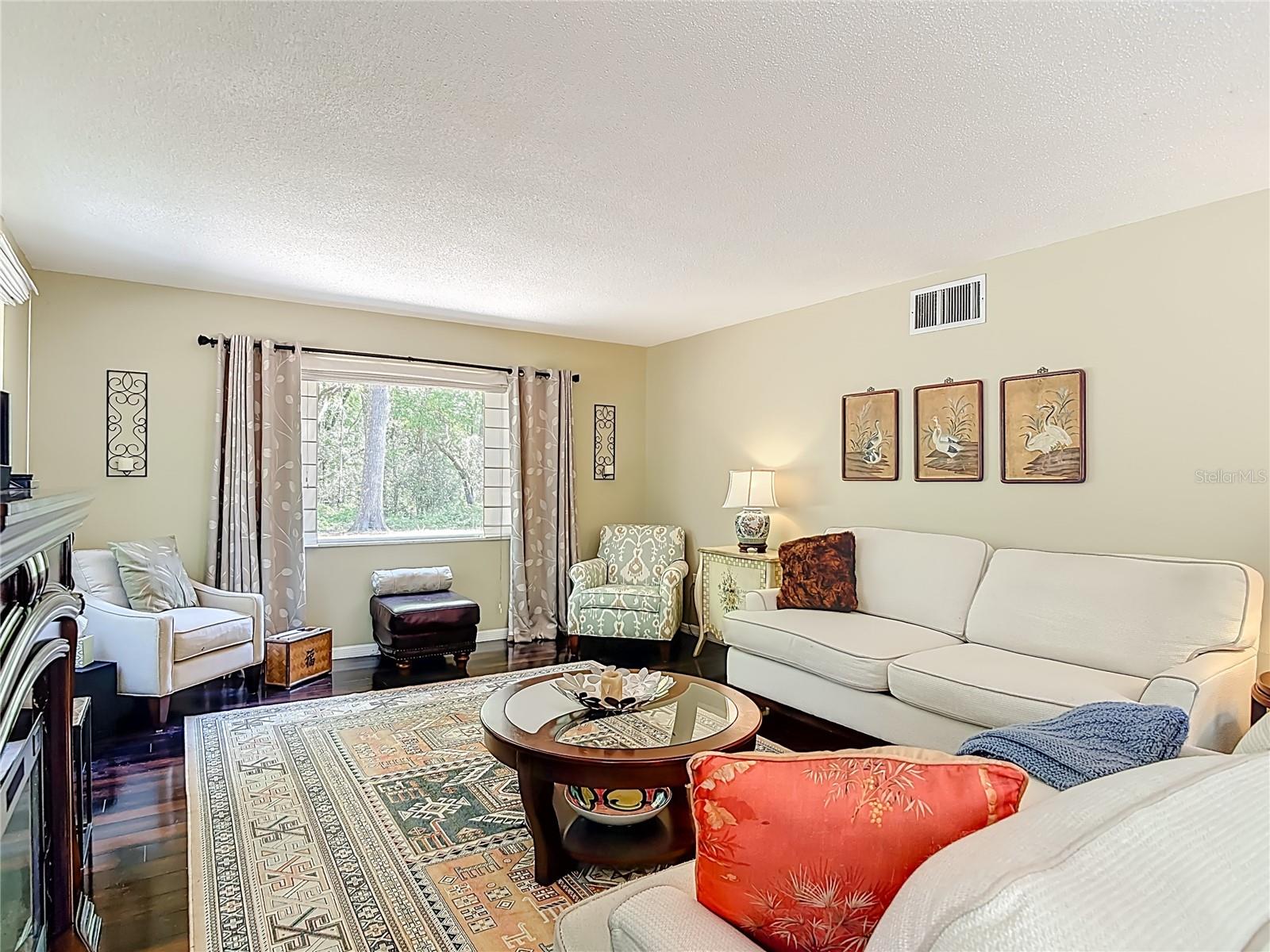 Image 8 of 51 For 4525 Audubon Avenue