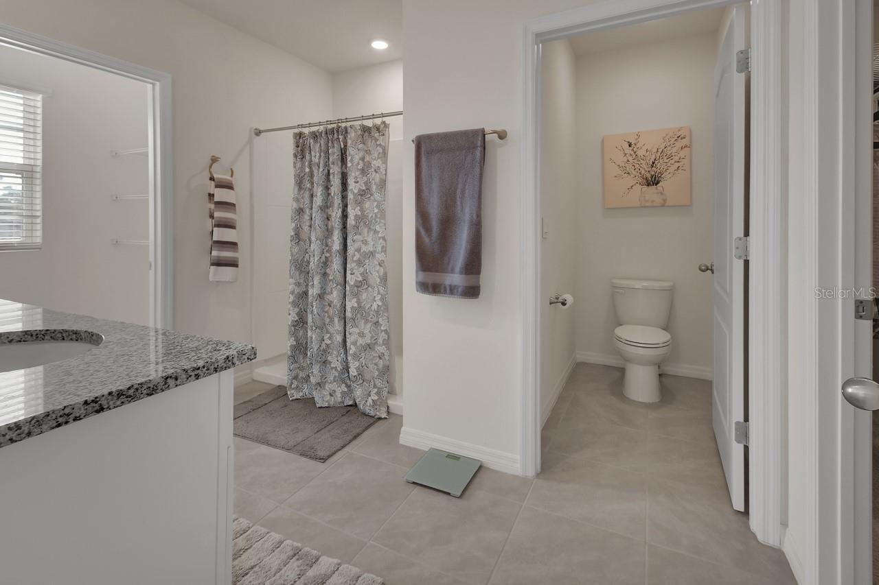 Image 12 of 44 For 533 Emily Glen Street