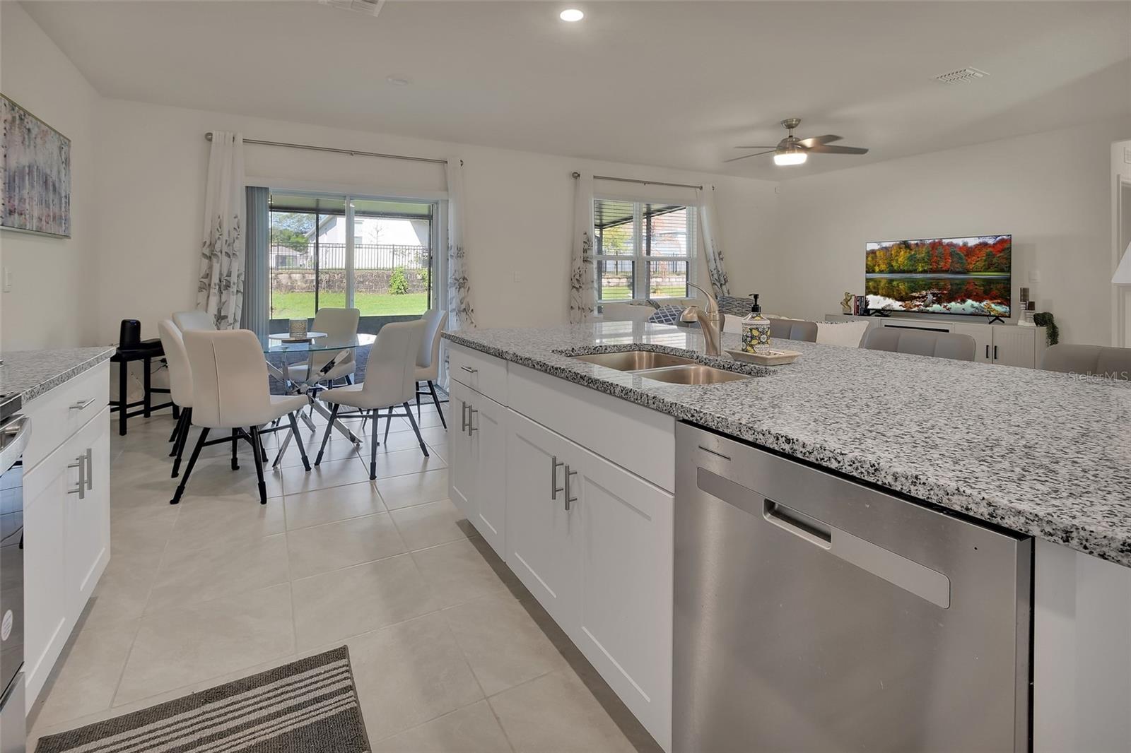 Image 18 of 44 For 533 Emily Glen Street