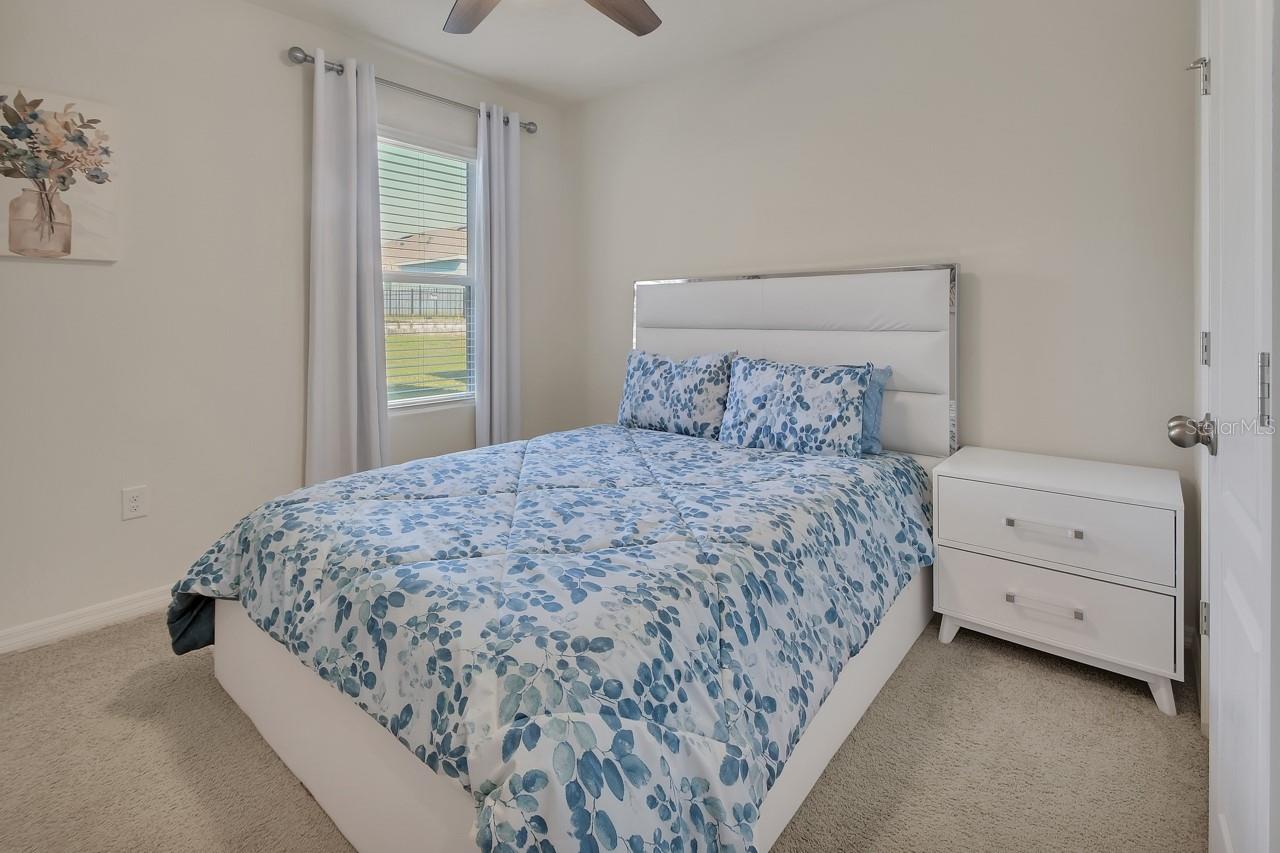 Image 33 of 44 For 533 Emily Glen Street