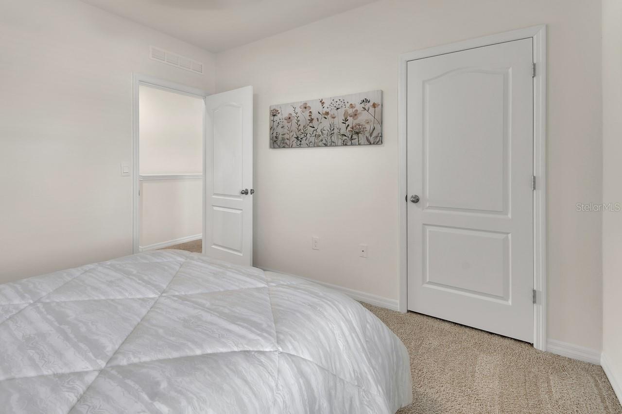 Image 37 of 44 For 533 Emily Glen Street