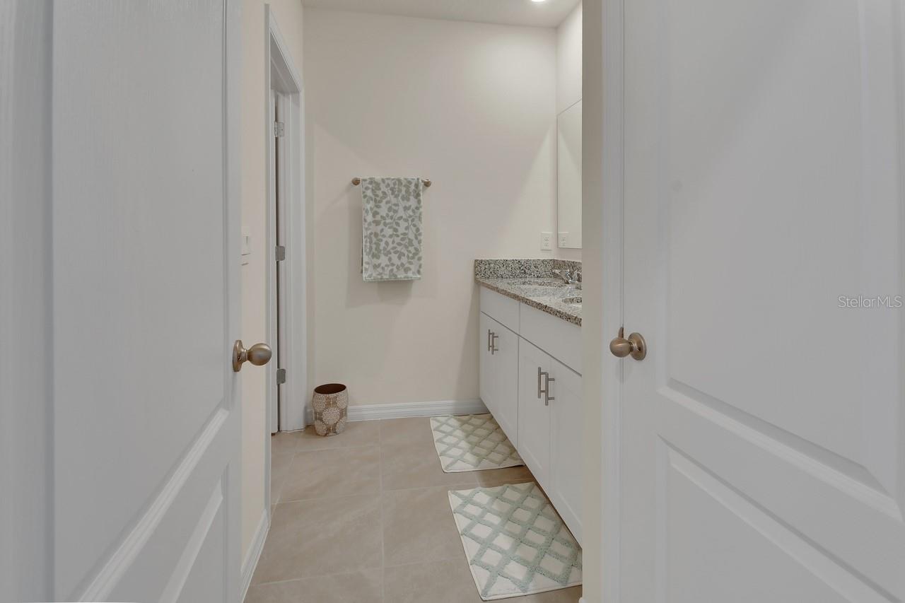 Image 40 of 44 For 533 Emily Glen Street