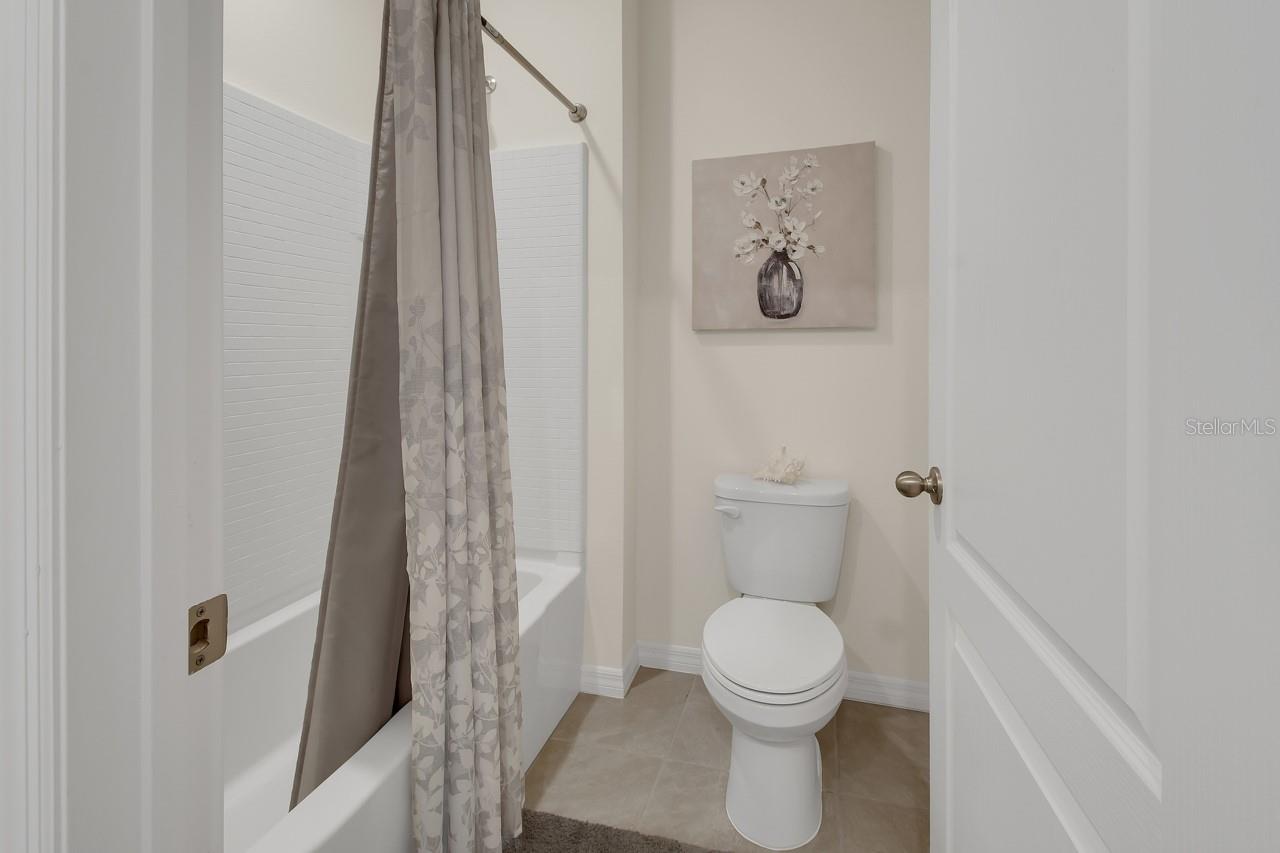 Image 41 of 44 For 533 Emily Glen Street