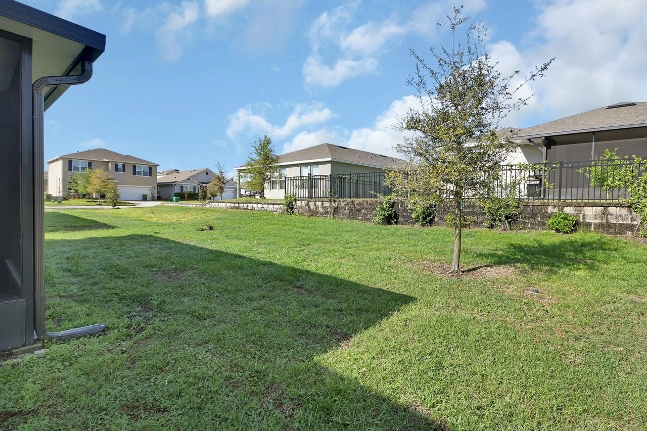 Image 6 of 44 For 533 Emily Glen Street