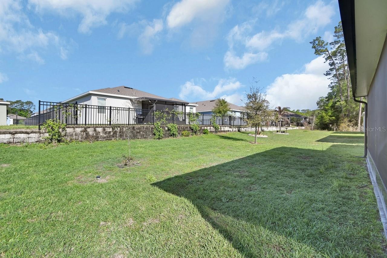 Image 7 of 44 For 533 Emily Glen Street