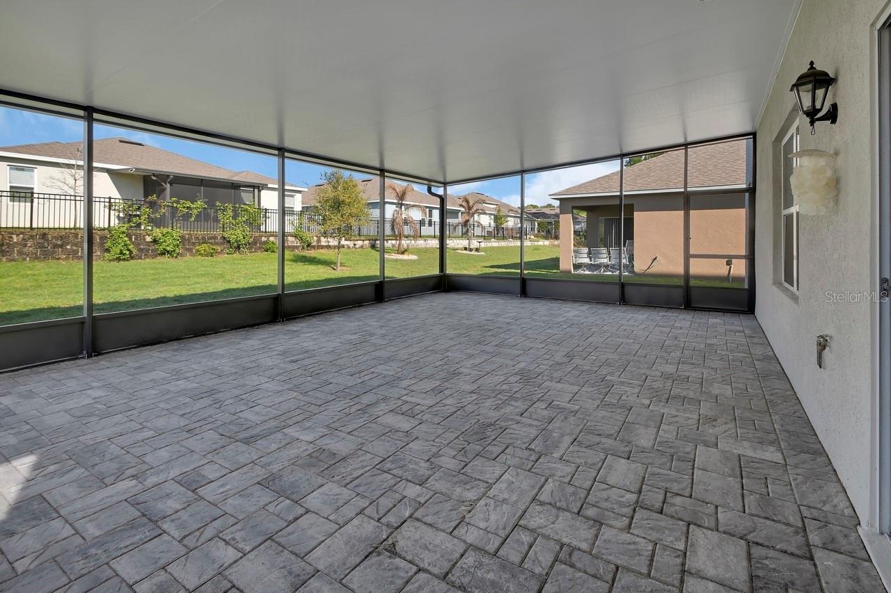 Image 8 of 44 For 533 Emily Glen Street