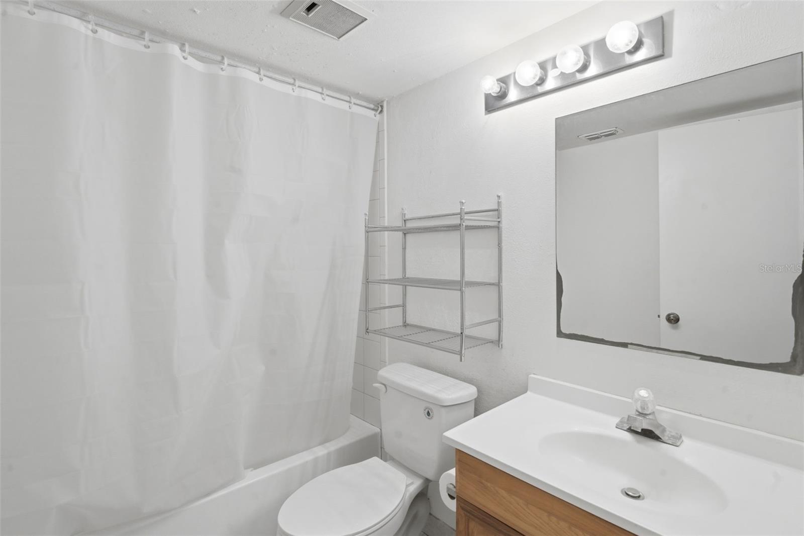 Image 22 of 35 For 1712 Pine Ridge Road