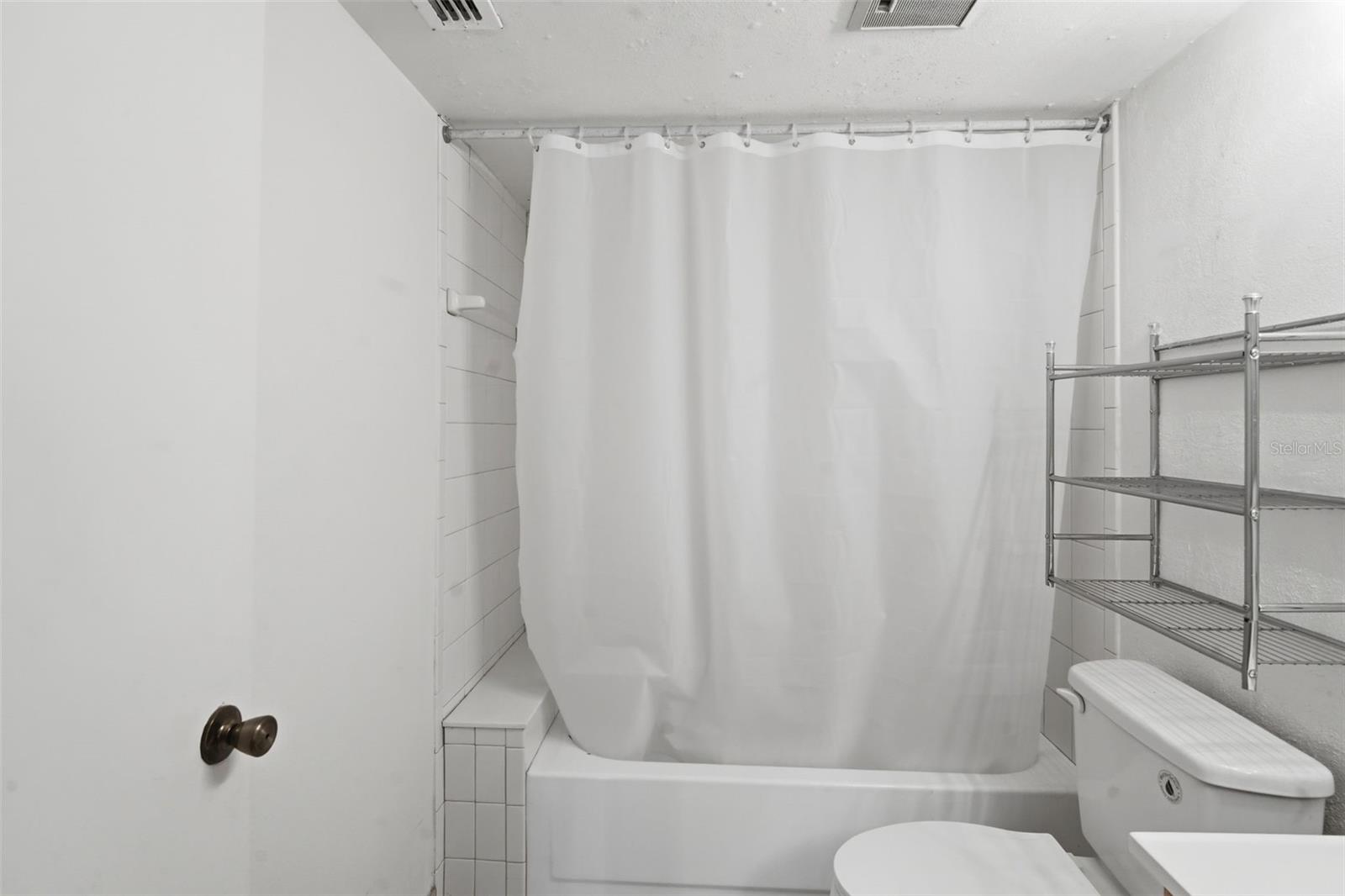 Image 23 of 35 For 1712 Pine Ridge Road