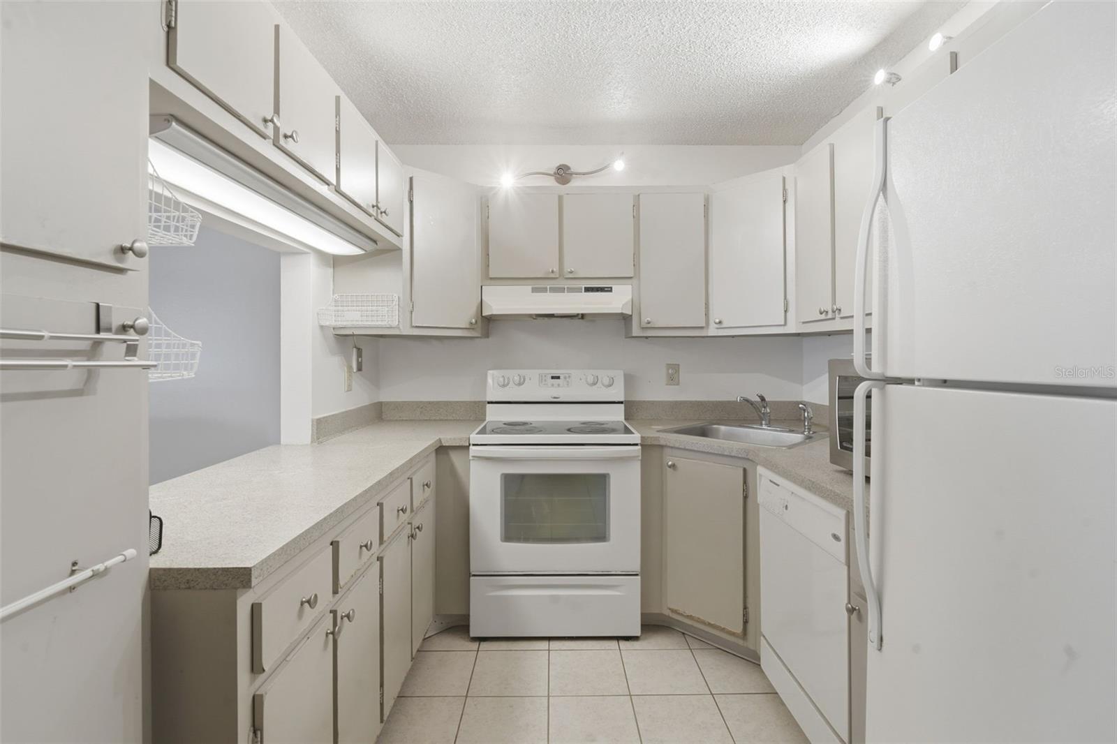 Image 9 of 35 For 1712 Pine Ridge Road