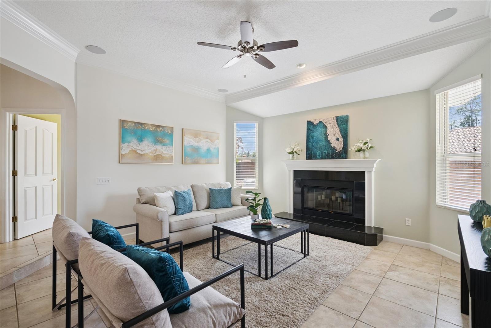 Image 12 of 41 For 232 Birdiewood Court