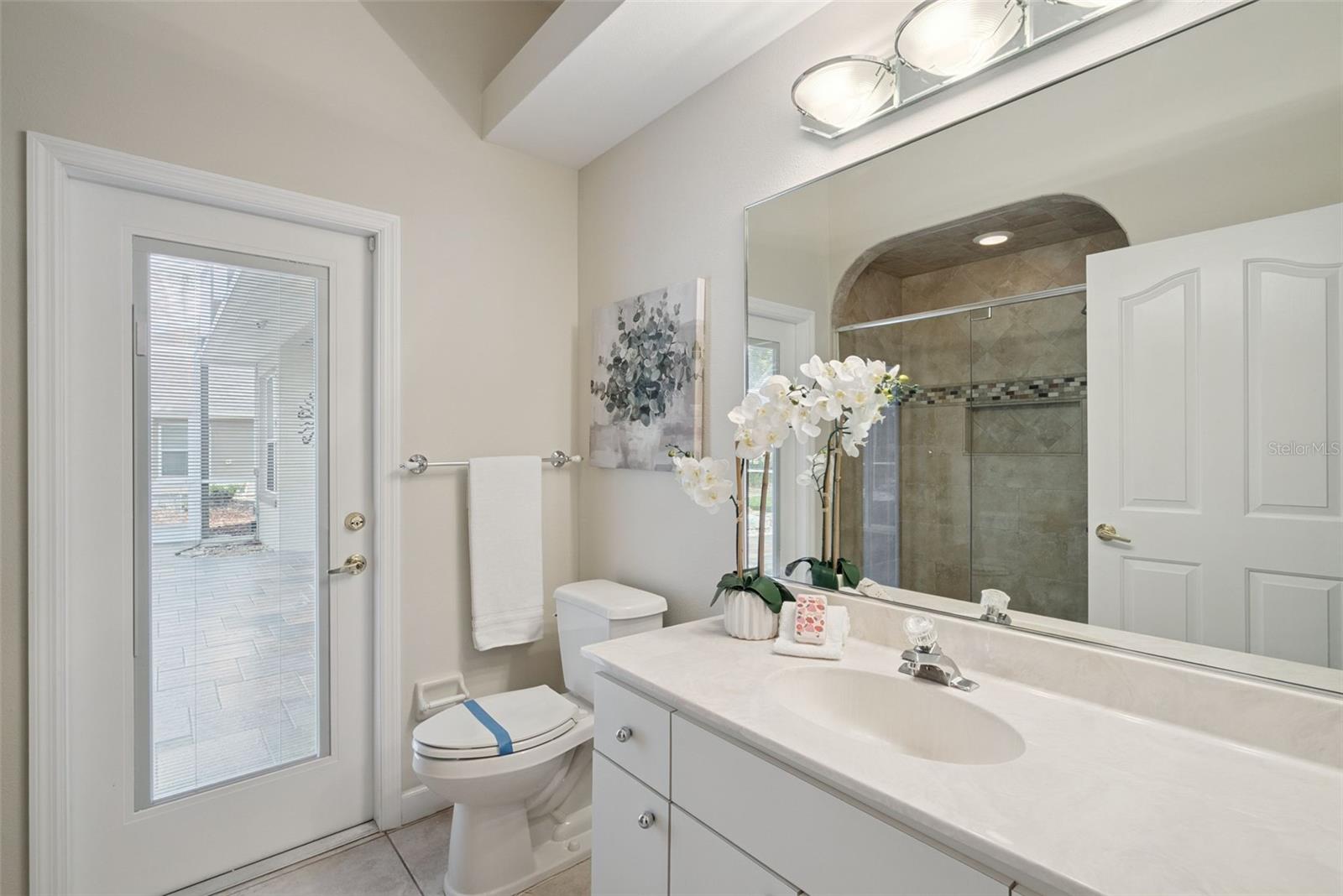 Image 21 of 41 For 232 Birdiewood Court