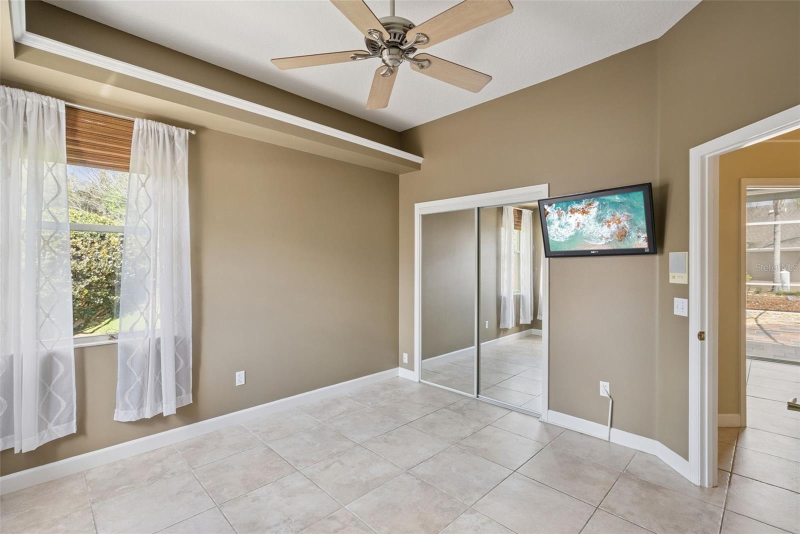 Image 24 of 41 For 232 Birdiewood Court