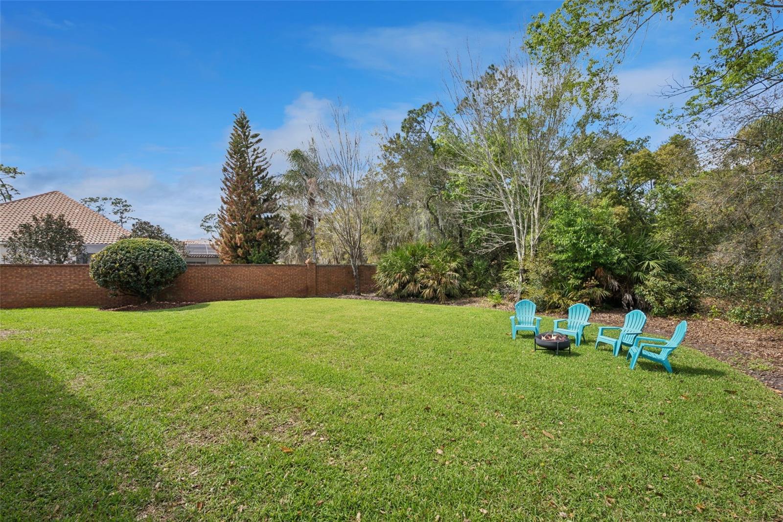 Image 26 of 41 For 232 Birdiewood Court