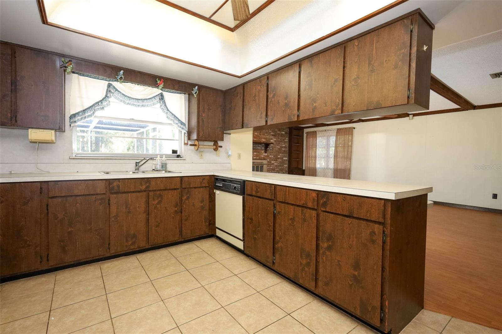 Image 18 of 55 For 504 Ridgewood Street