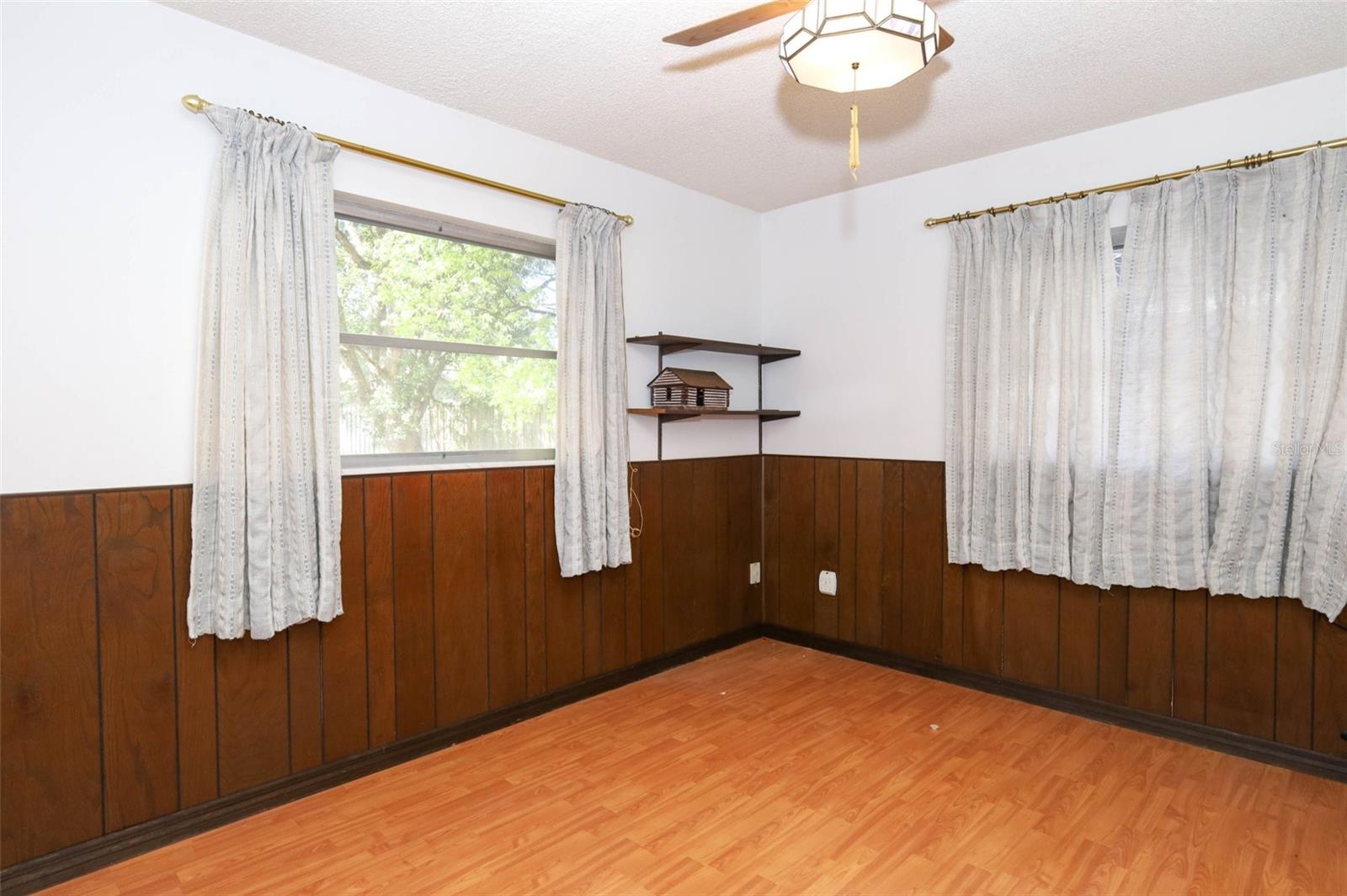 Image 28 of 55 For 504 Ridgewood Street