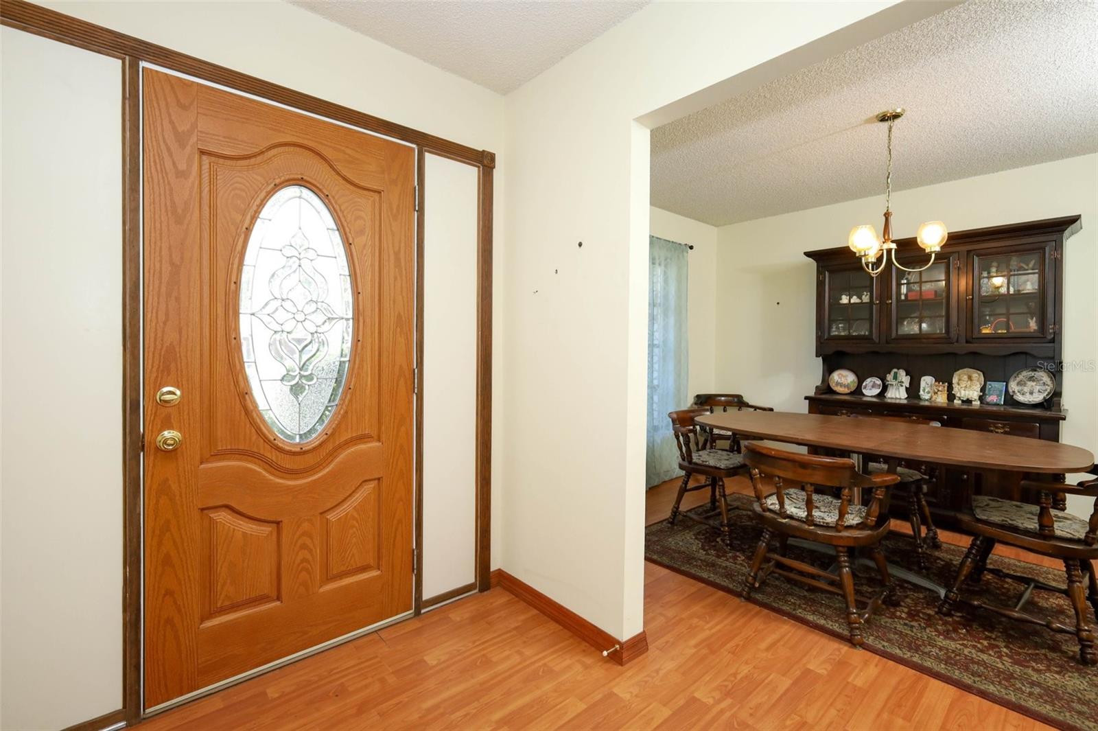 Image 4 of 55 For 504 Ridgewood Street