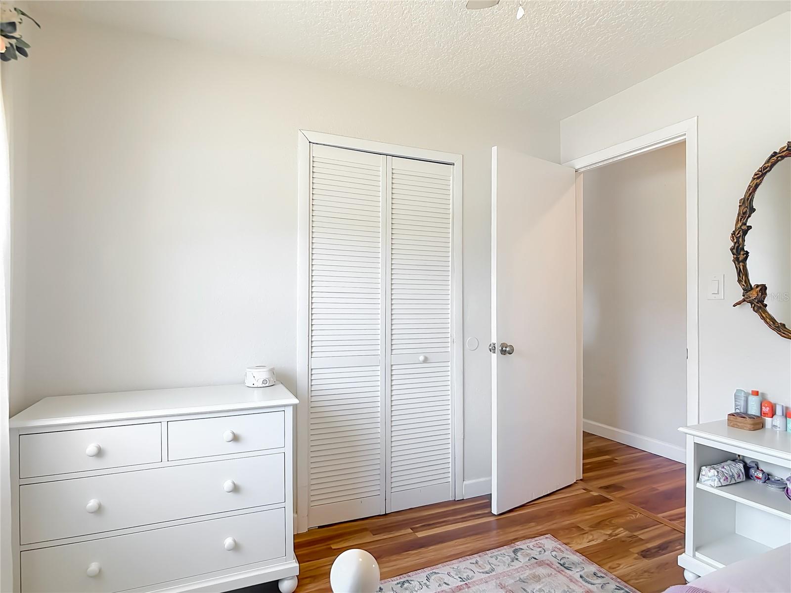 Listing photo id 23 for 624 New York Avenue