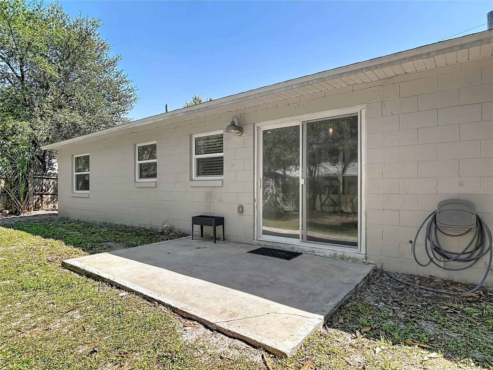 Listing photo id 31 for 624 New York Avenue