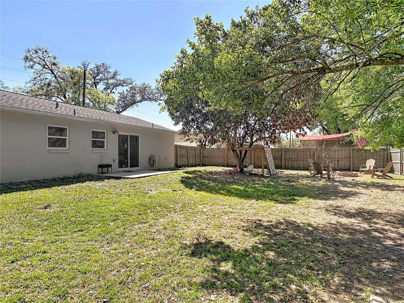 Listing photo id 33 for 624 New York Avenue