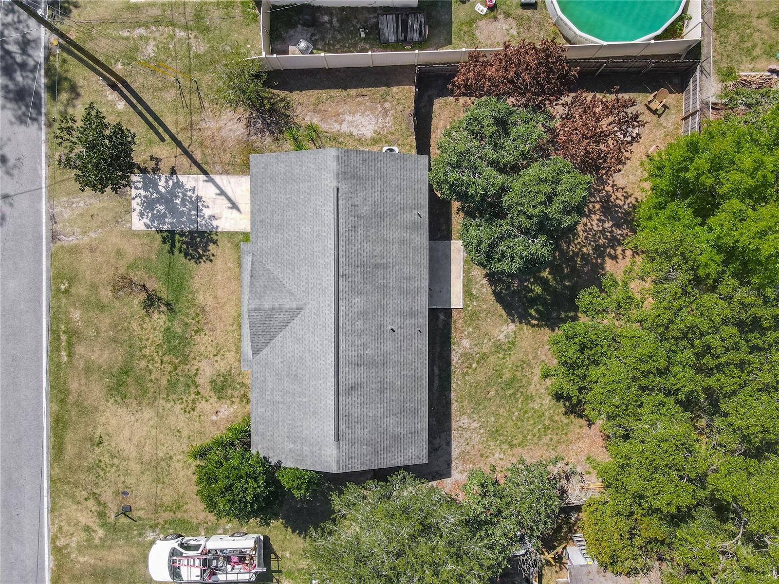 Listing photo id 38 for 624 New York Avenue