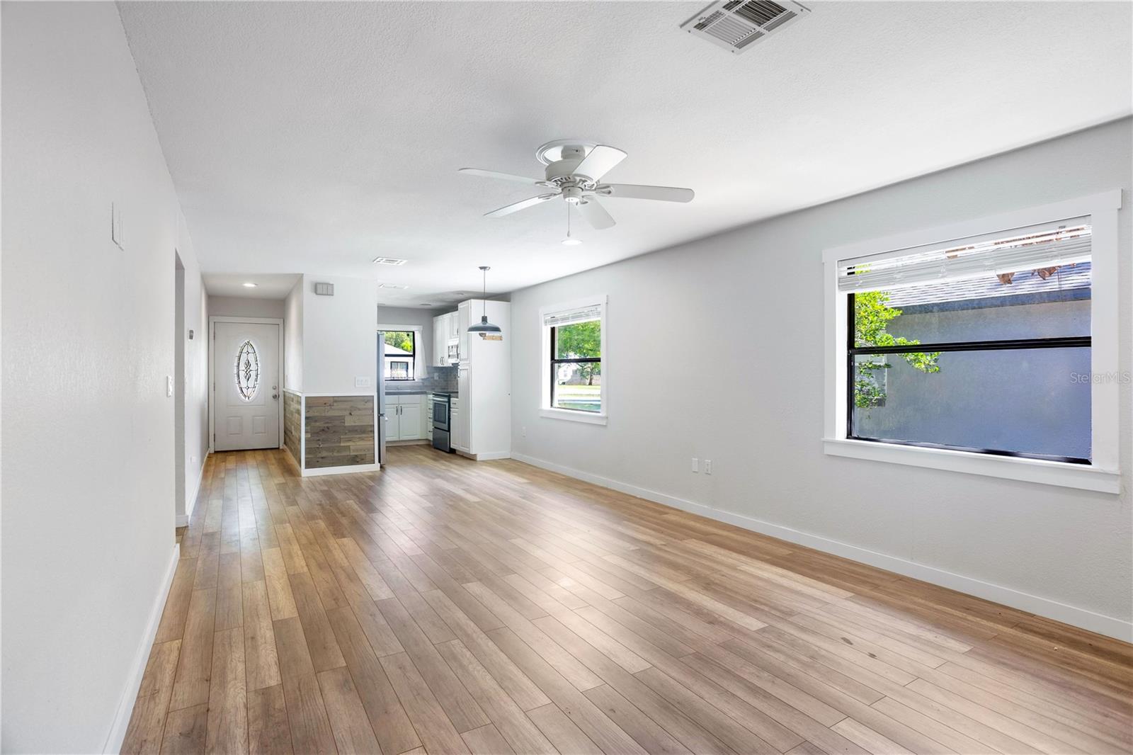 Image 3 of 28 For 26312 Sleepy Hollow Street