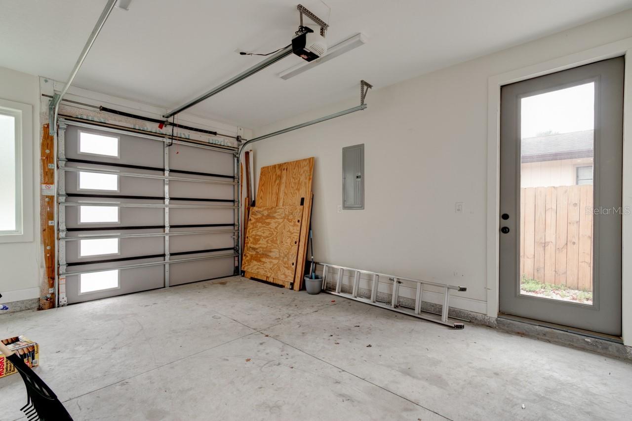 Image 13 of 29 For 2814 India Palm Drive 2816