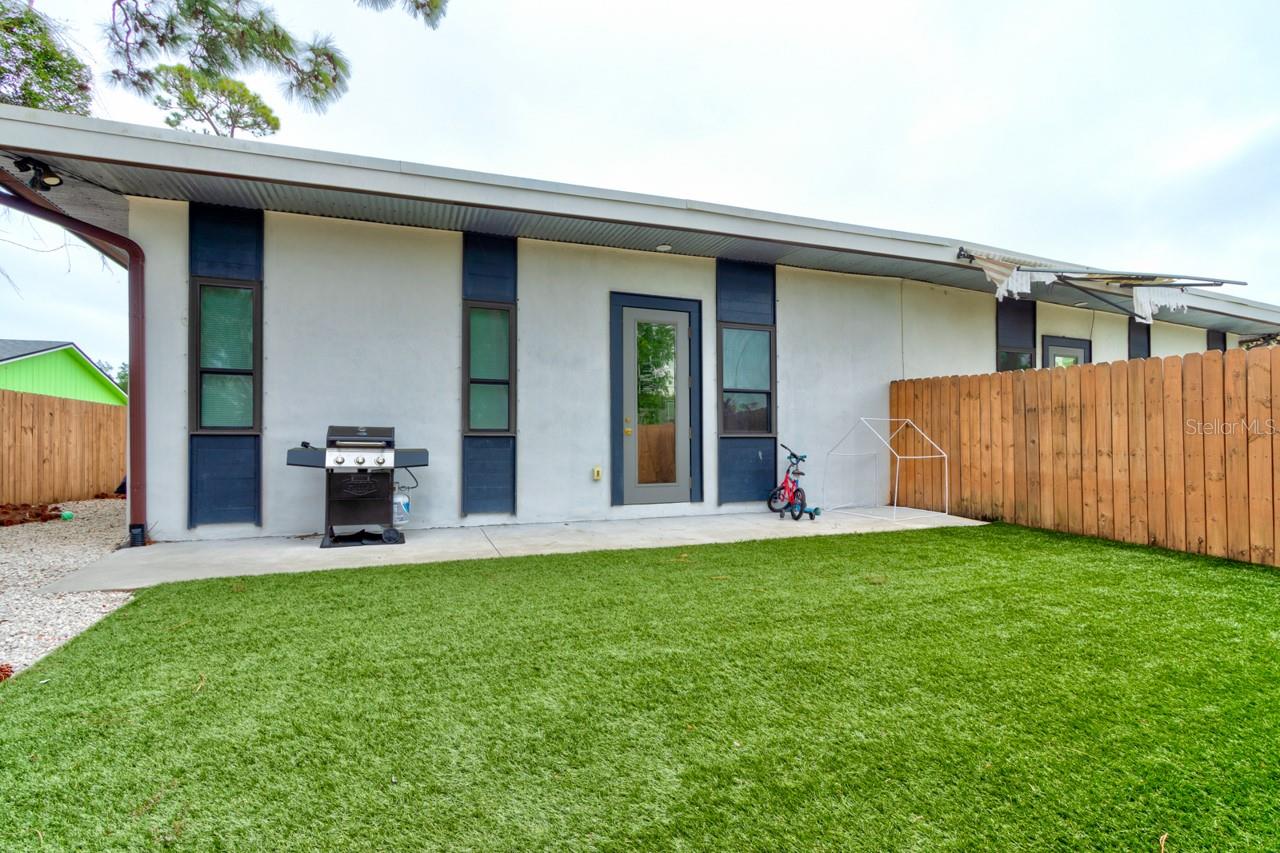 Image 15 of 29 For 2814 India Palm Drive 2816