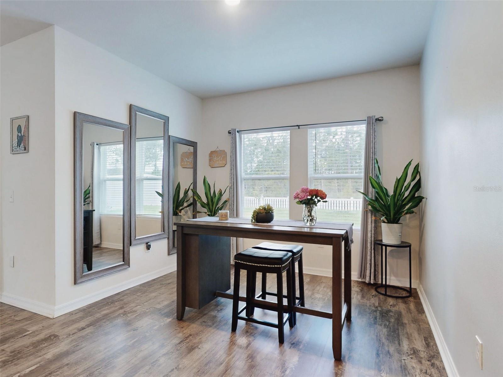 Image 17 of 47 For 538 Stowers Drive