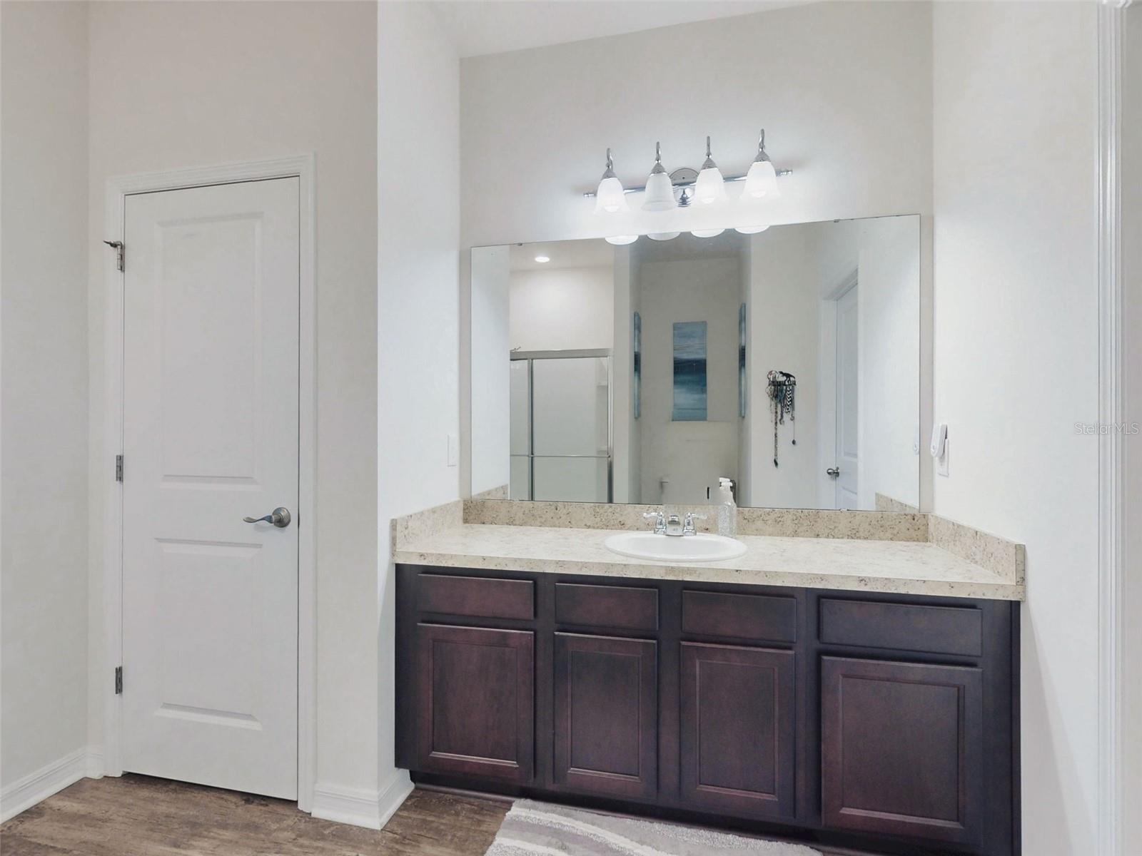 Image 28 of 47 For 538 Stowers Drive