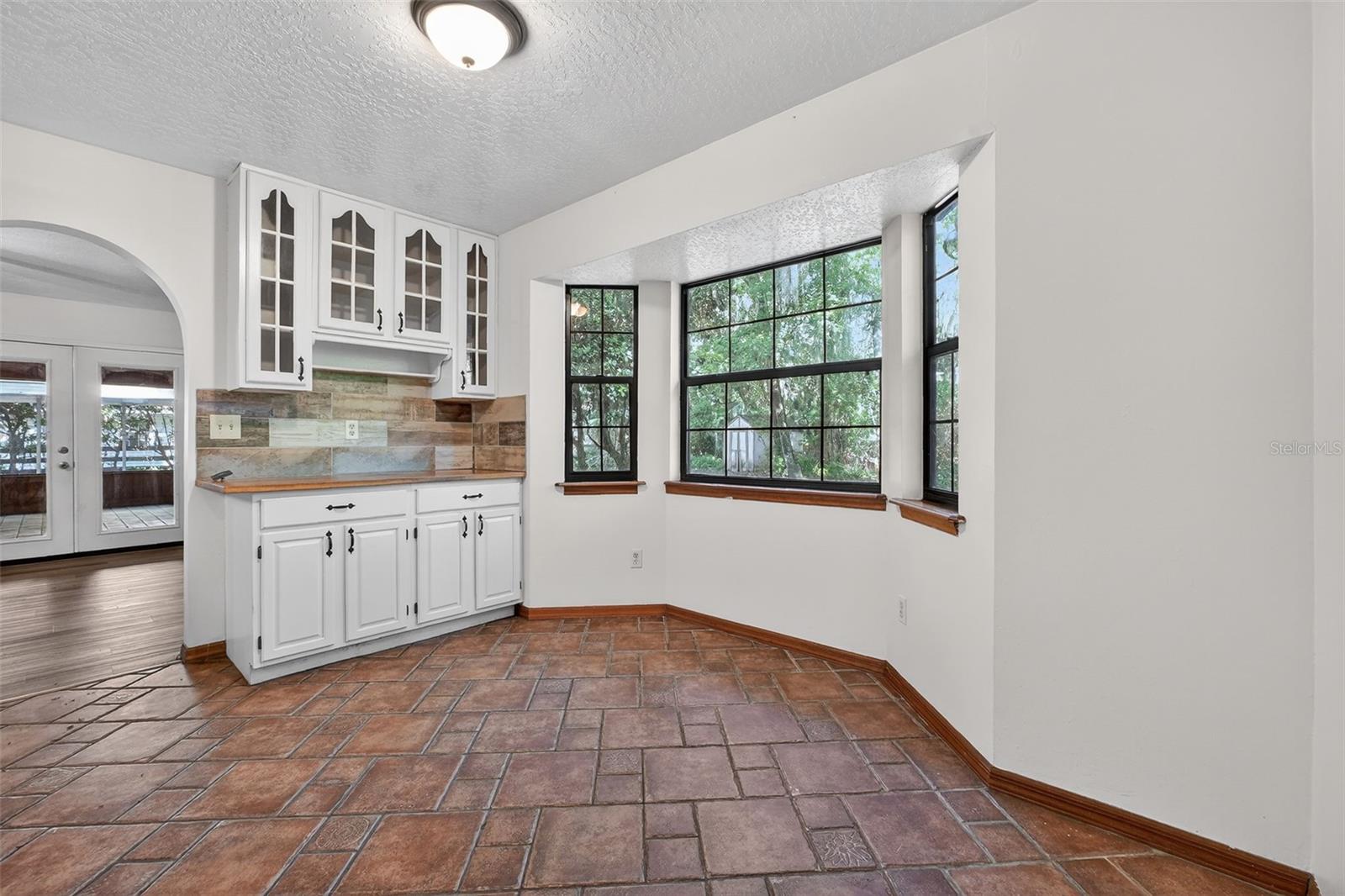 Image 11 of 47 For 3380 Lionel Road