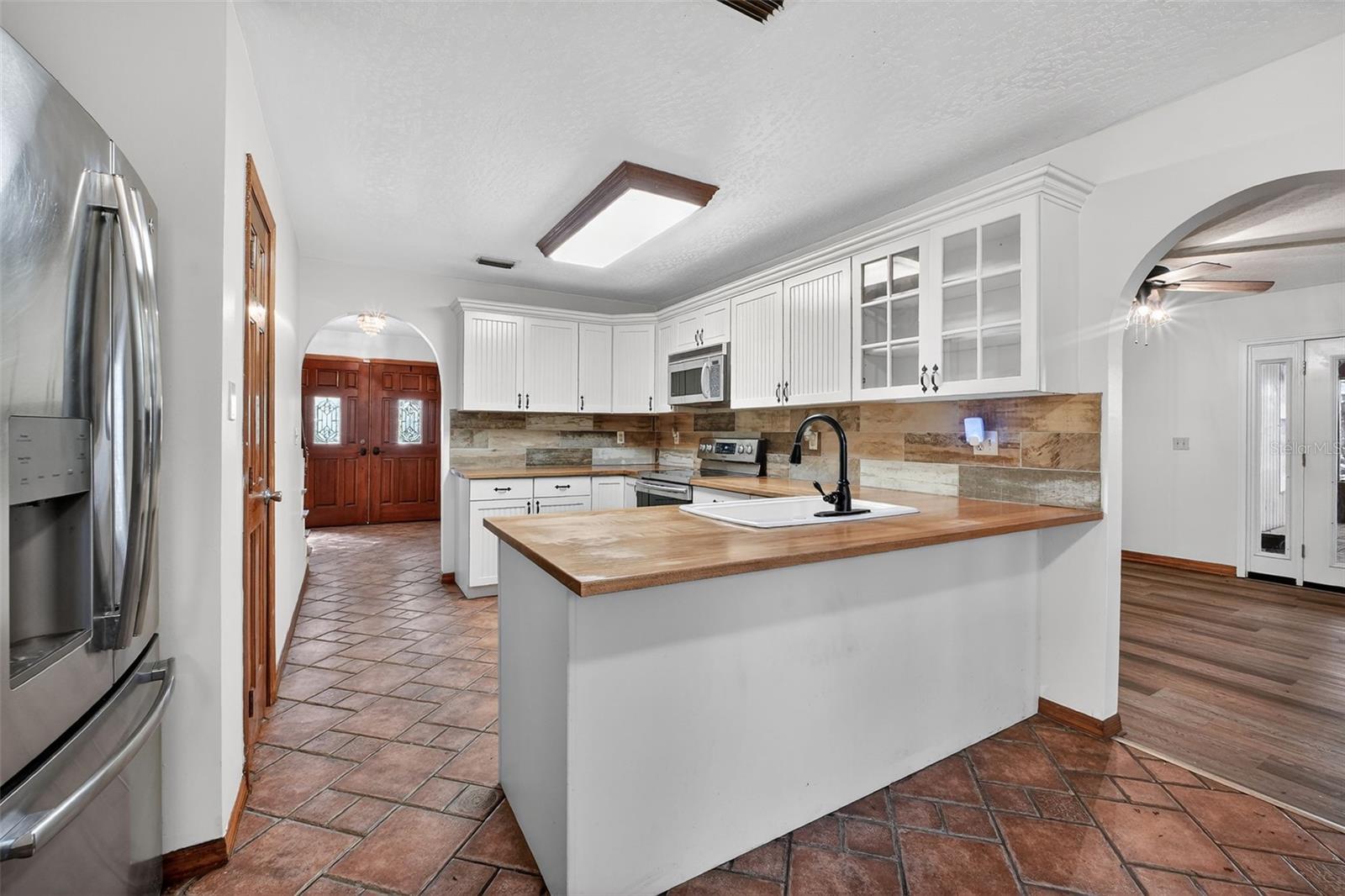 Image 12 of 47 For 3380 Lionel Road