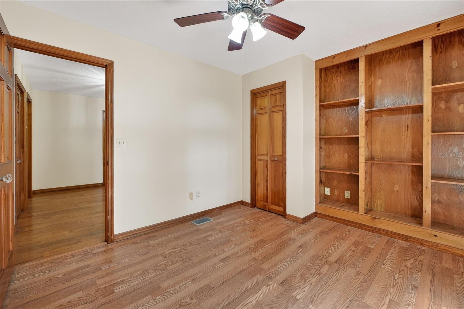 Image 21 of 47 For 3380 Lionel Road