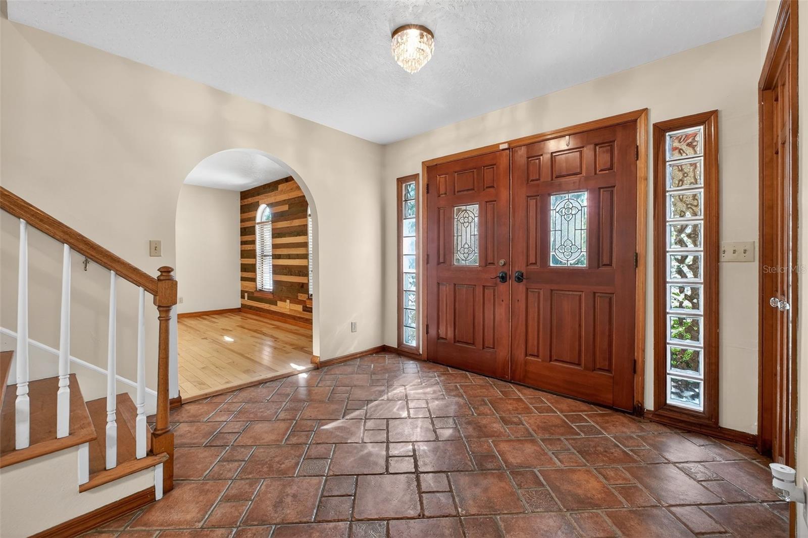 Image 7 of 47 For 3380 Lionel Road