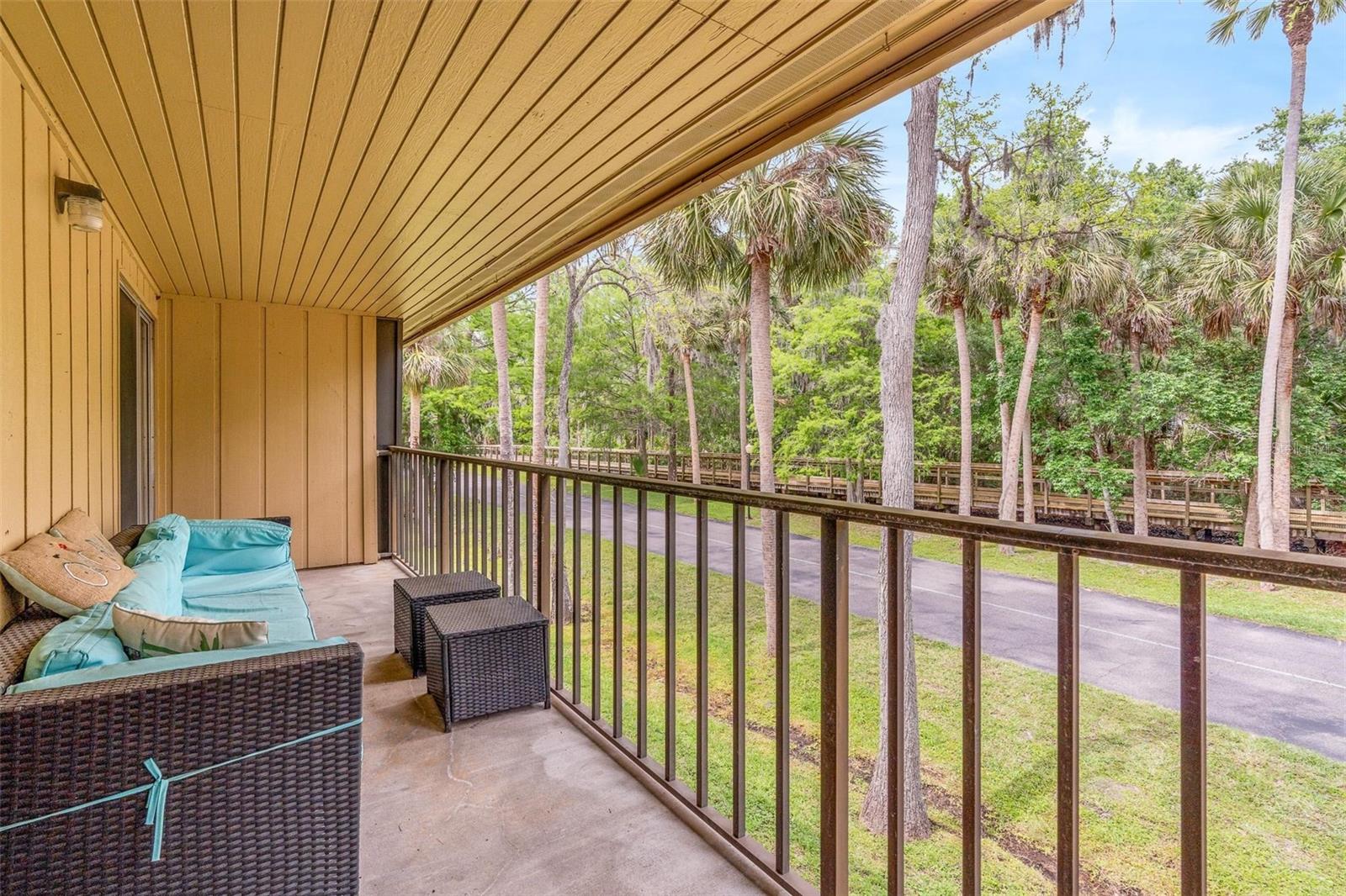 Image 18 of 26 For 140 Orchid Woods Court 15b