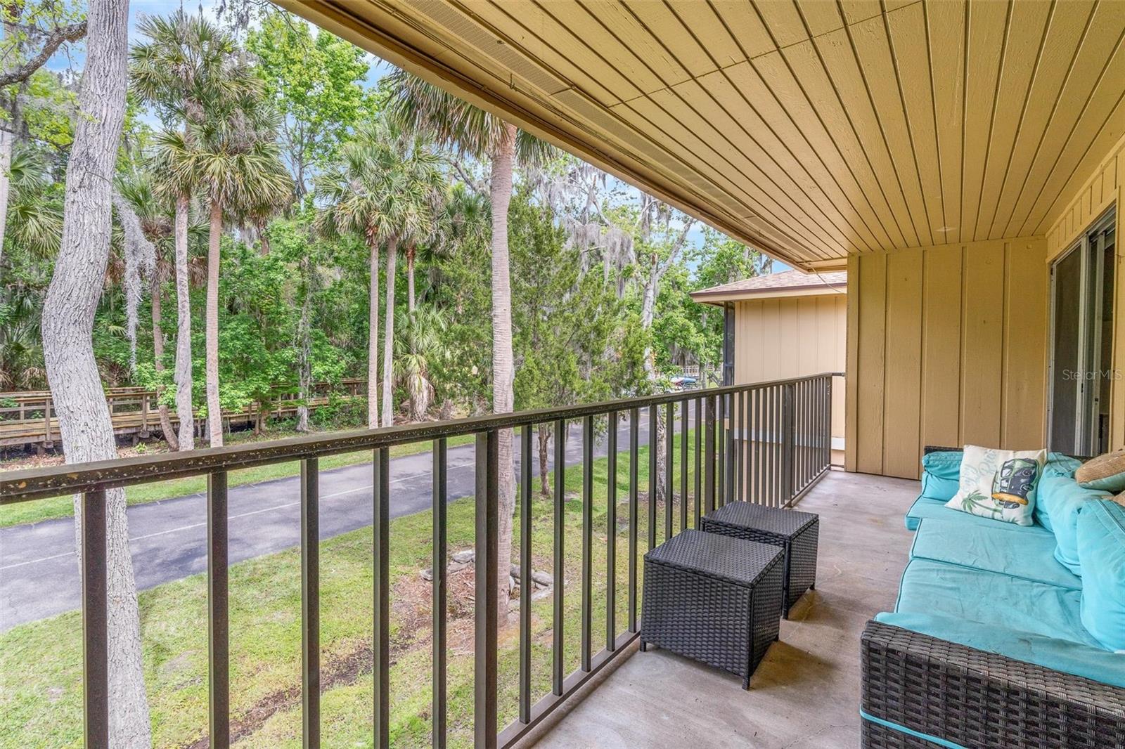 Image 19 of 26 For 140 Orchid Woods Court 15b