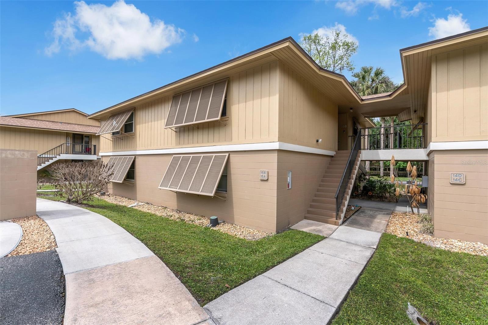 Image 20 of 26 For 140 Orchid Woods Court 15b