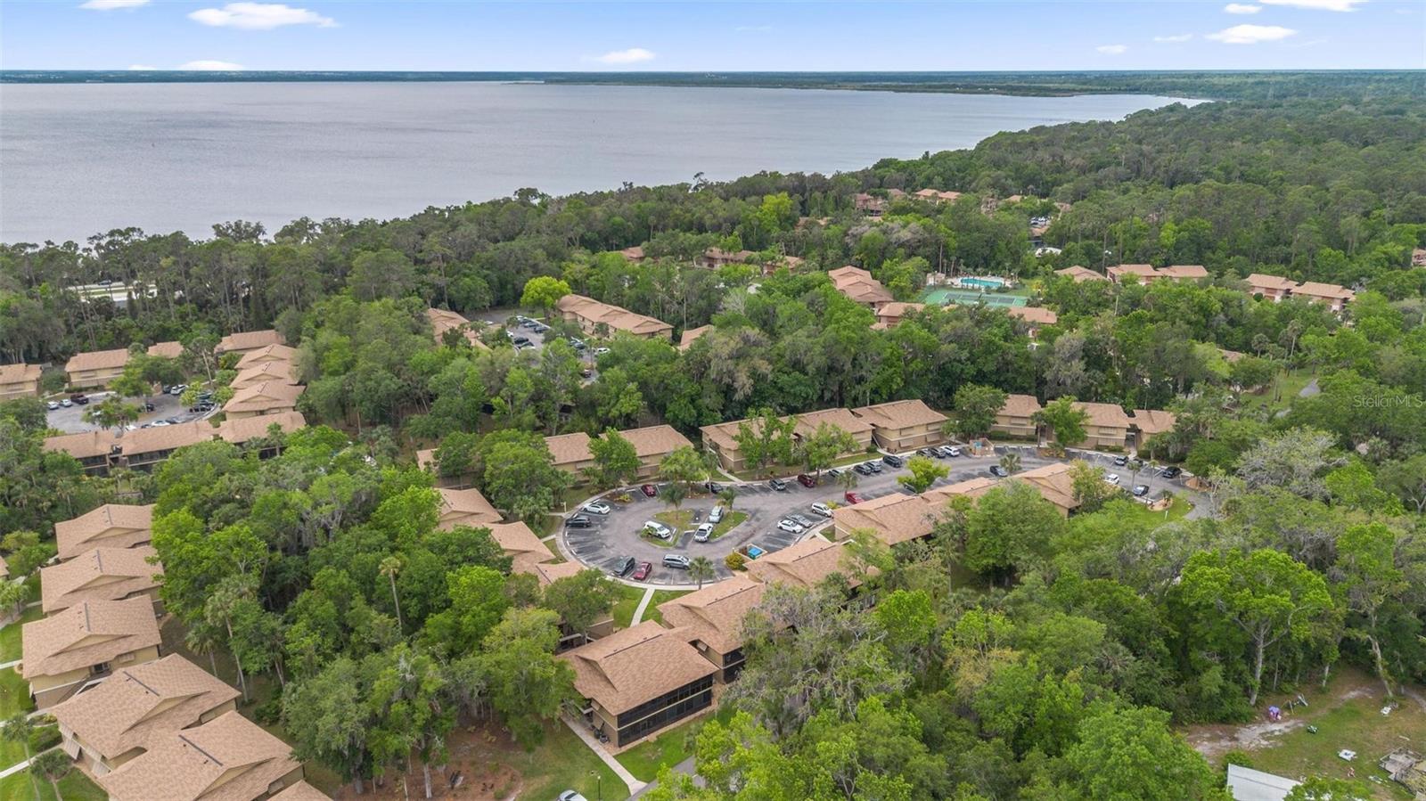 Image 21 of 26 For 140 Orchid Woods Court 15b